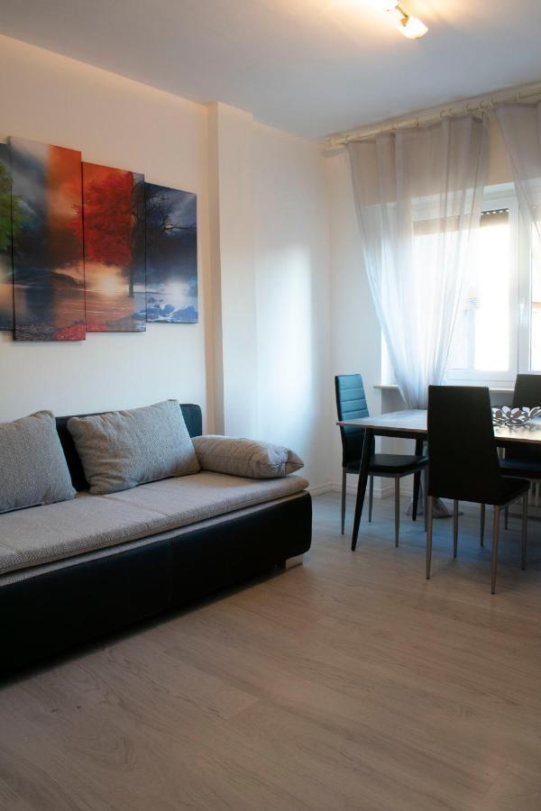 J&M House -Fronte Ospedale- Incluso Netflix E Disney Plus Udine Ngoại thất bức ảnh