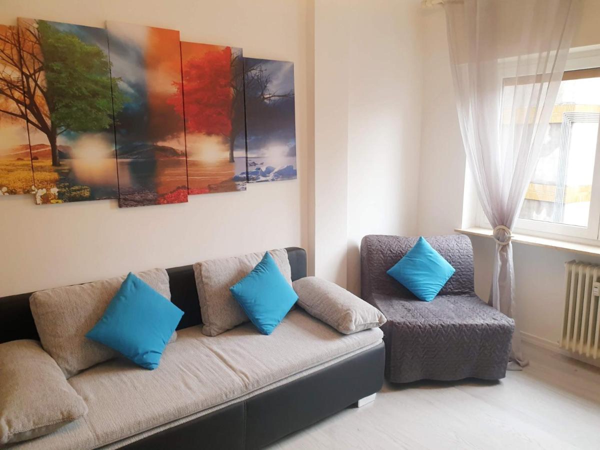 J&M House -Fronte Ospedale- Incluso Netflix E Disney Plus Udine Ngoại thất bức ảnh